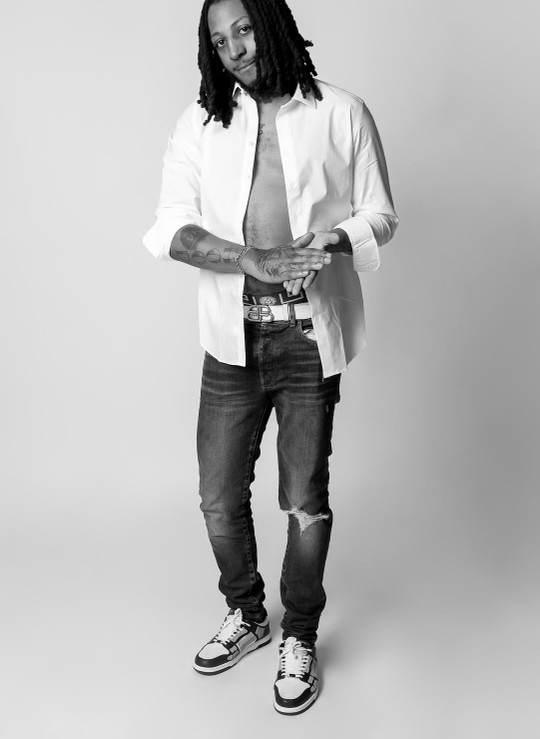 Will the Model & Adult Entertainer