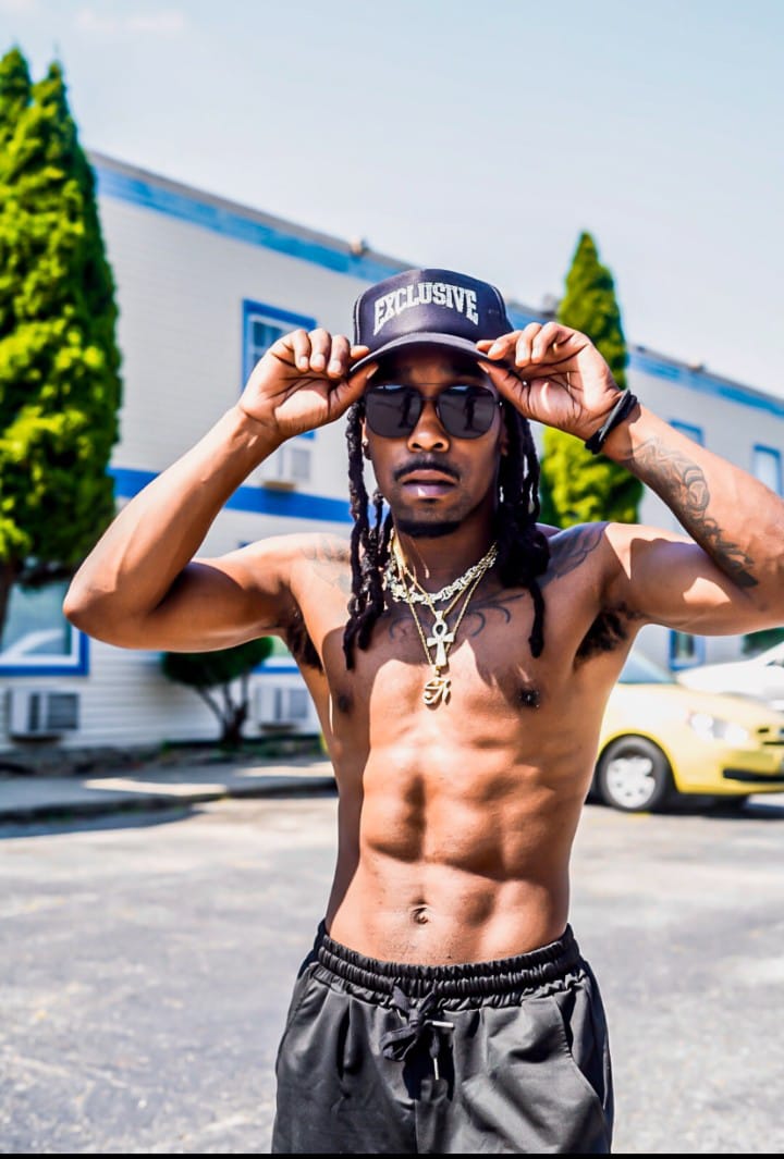 Mikealrxzay Fashion Stylist Designer & Music Artist/Model