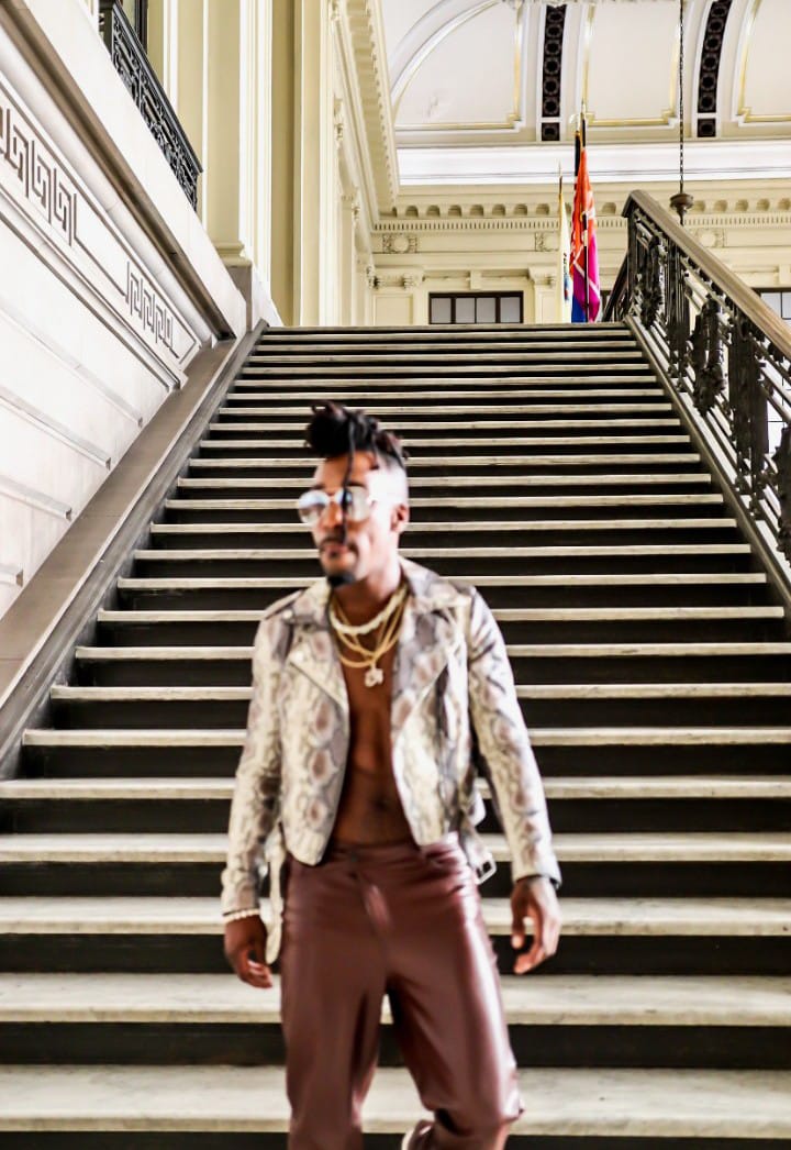 Mikealrxzay Fashion Stylist Designer & Music Artist/Model